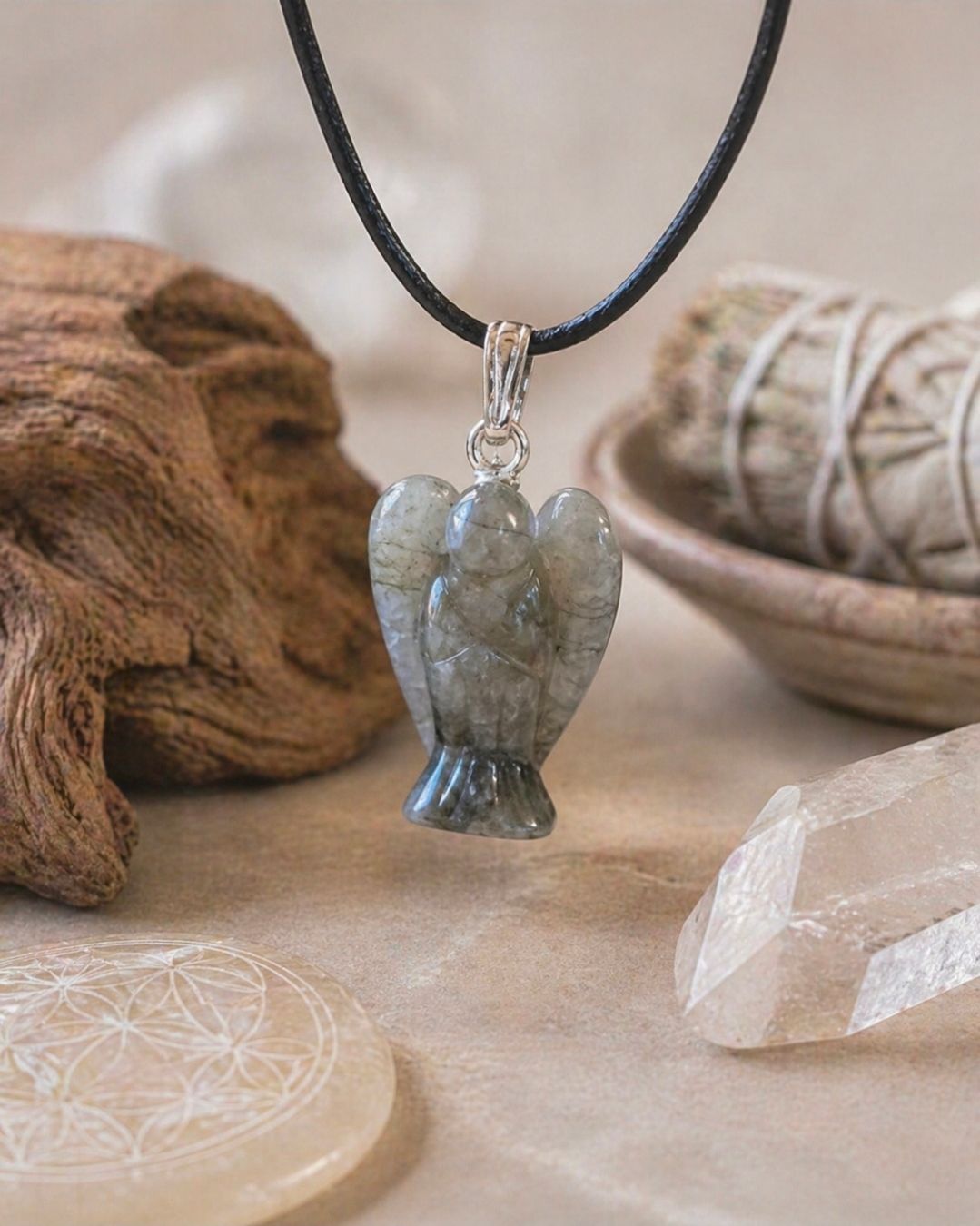 Labradorite Angel Pendant - 2 cm