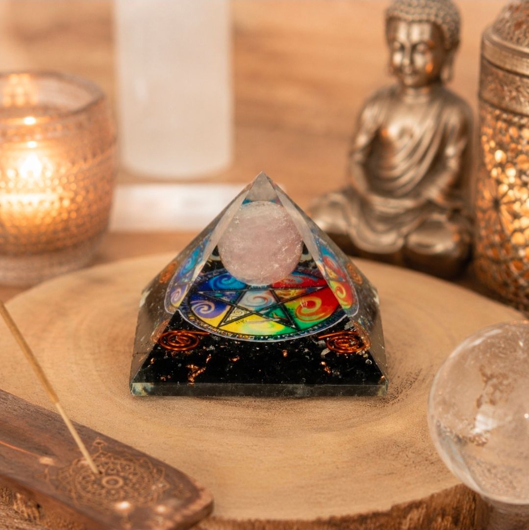 Orgonite piramide - 6.5 cm