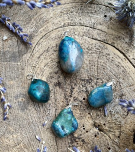 Quantum Quattro Hanger