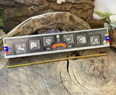 Superhit - Satya Wierook / 15 st.