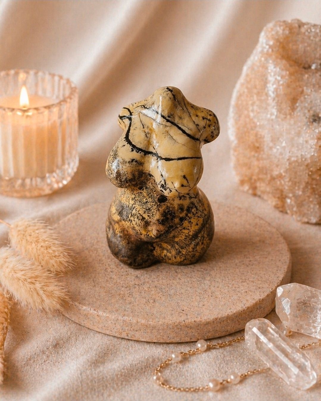 Female Body Picture/ Landscape Jasper / 400- 500 g (MG)