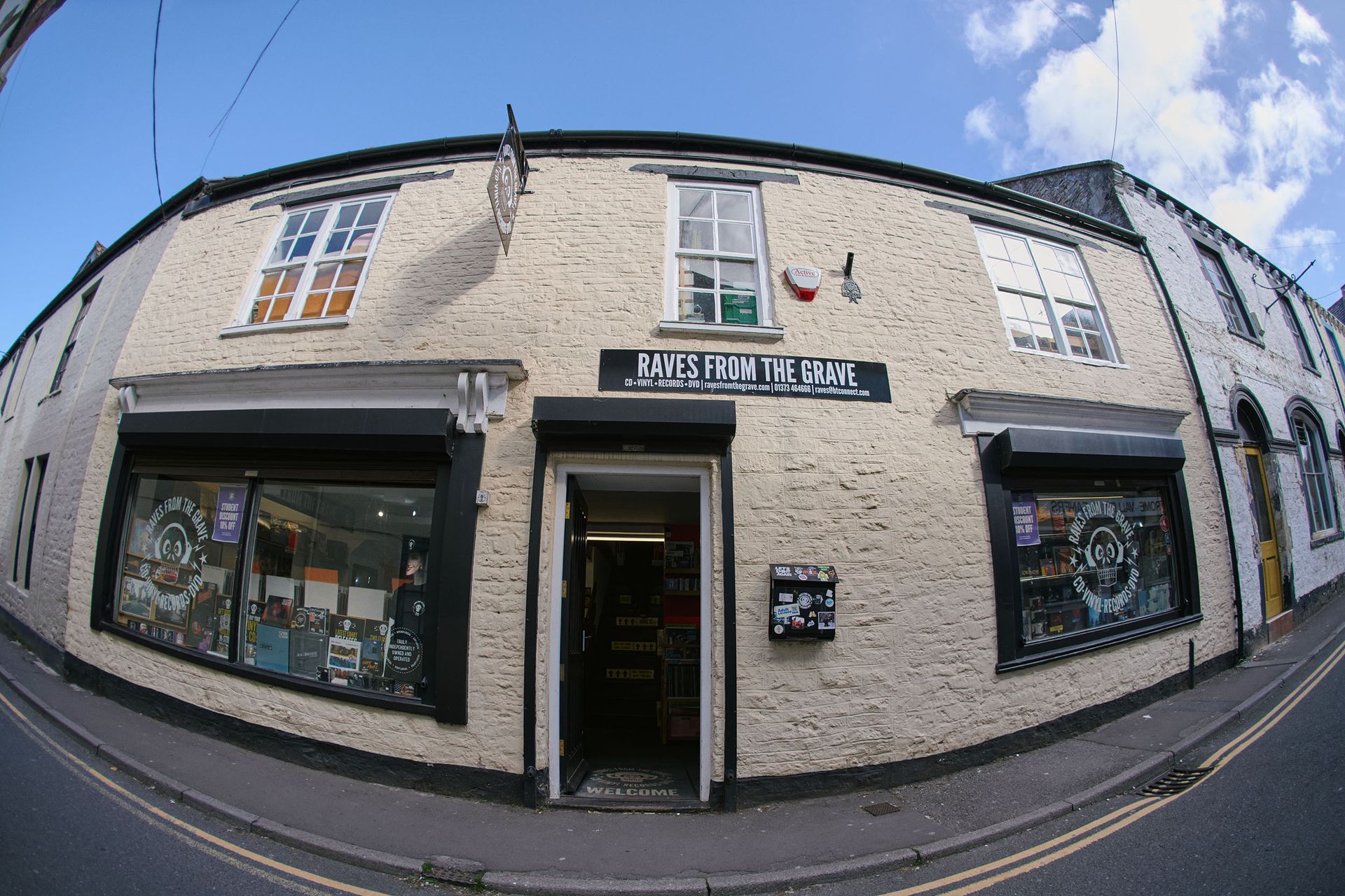 Raves from the Grave