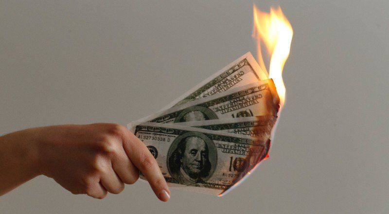 burning money is mottainai