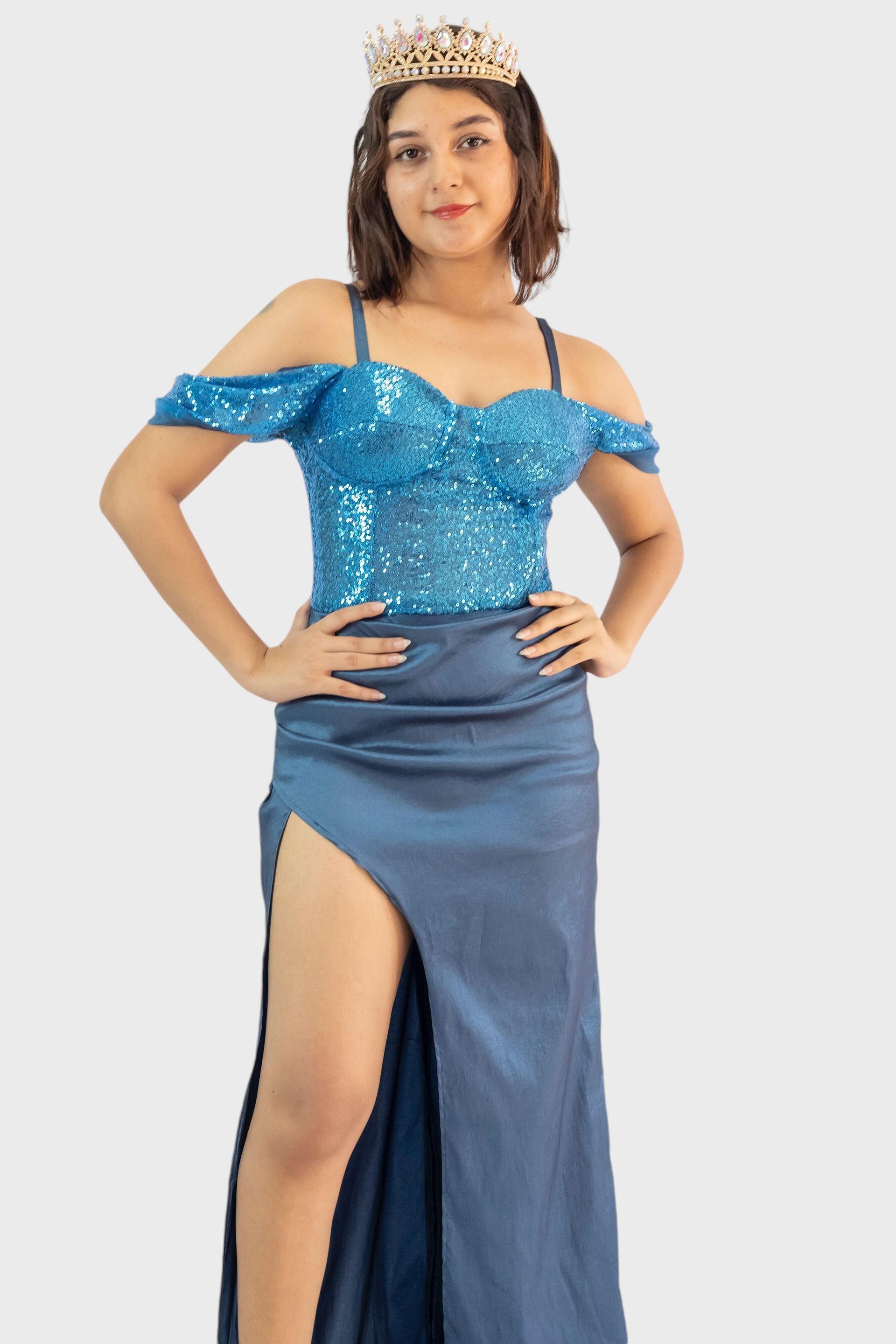 vestido de graduación color celeste aqua