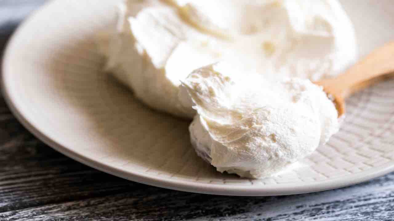 crema di ricotta per cannoli e cassate