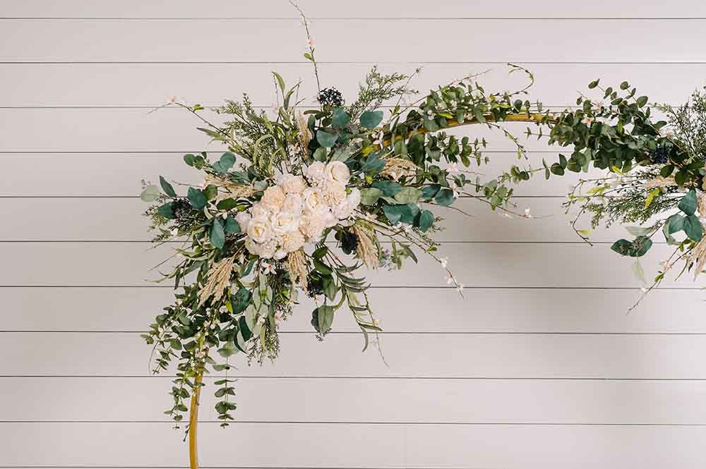 7ft Sola Ivory Trio Closeup Shot