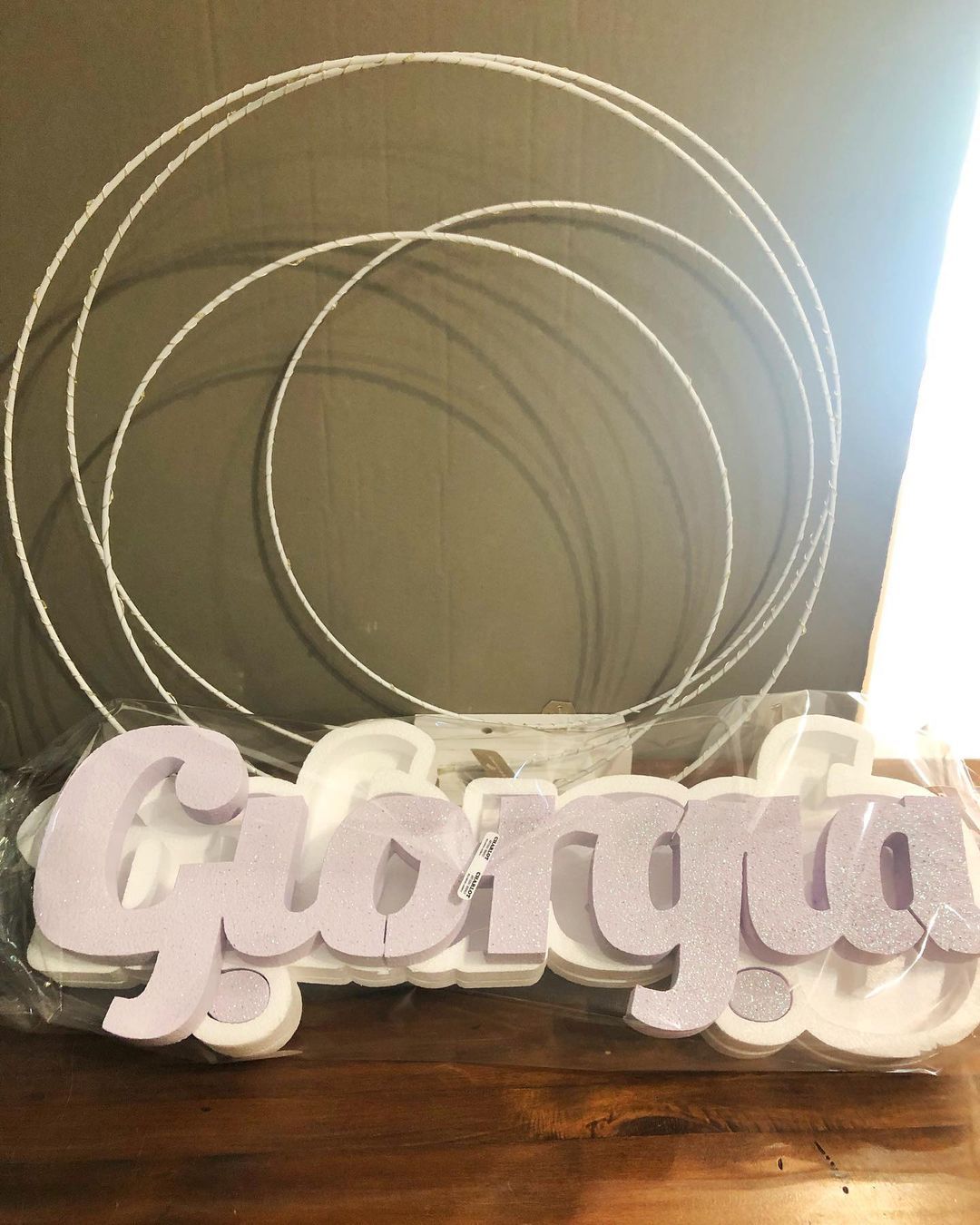 scritta in polistirolo compleanno