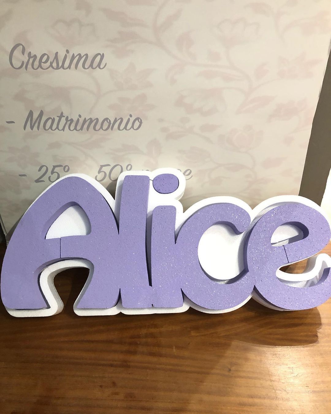 scritta in polistirolo con nome