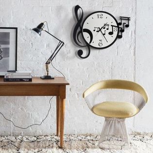 orologio da parete con note musicali