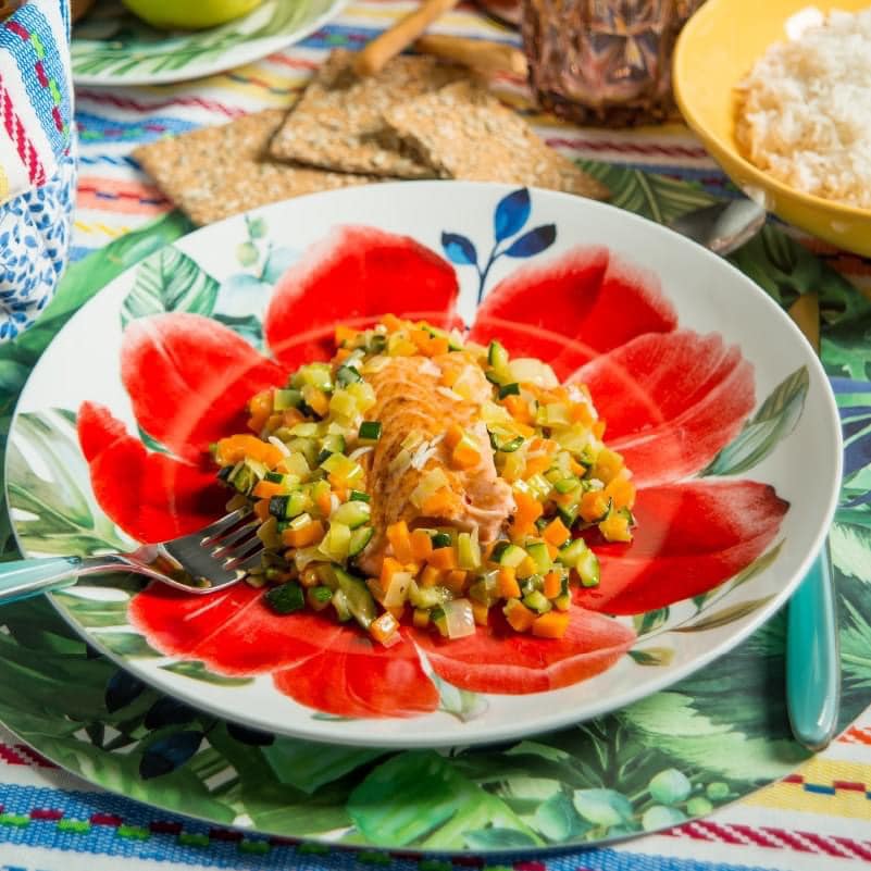 piatti in ceramica colorato