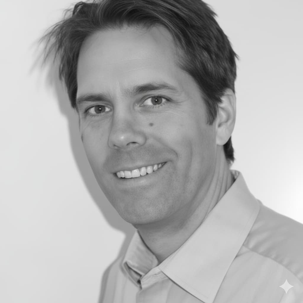Professional headshot of Nick Osborne, an expert Physics tutor recommended by Simply Chemistry.