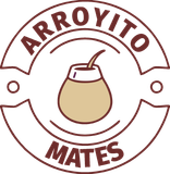 Logotipo para Arroyito Mates: círculo marrón con texto, una ilustración de una calabaza para yerba mate en el centro.