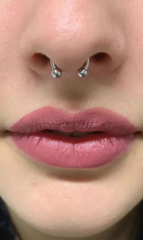piercing e dermal