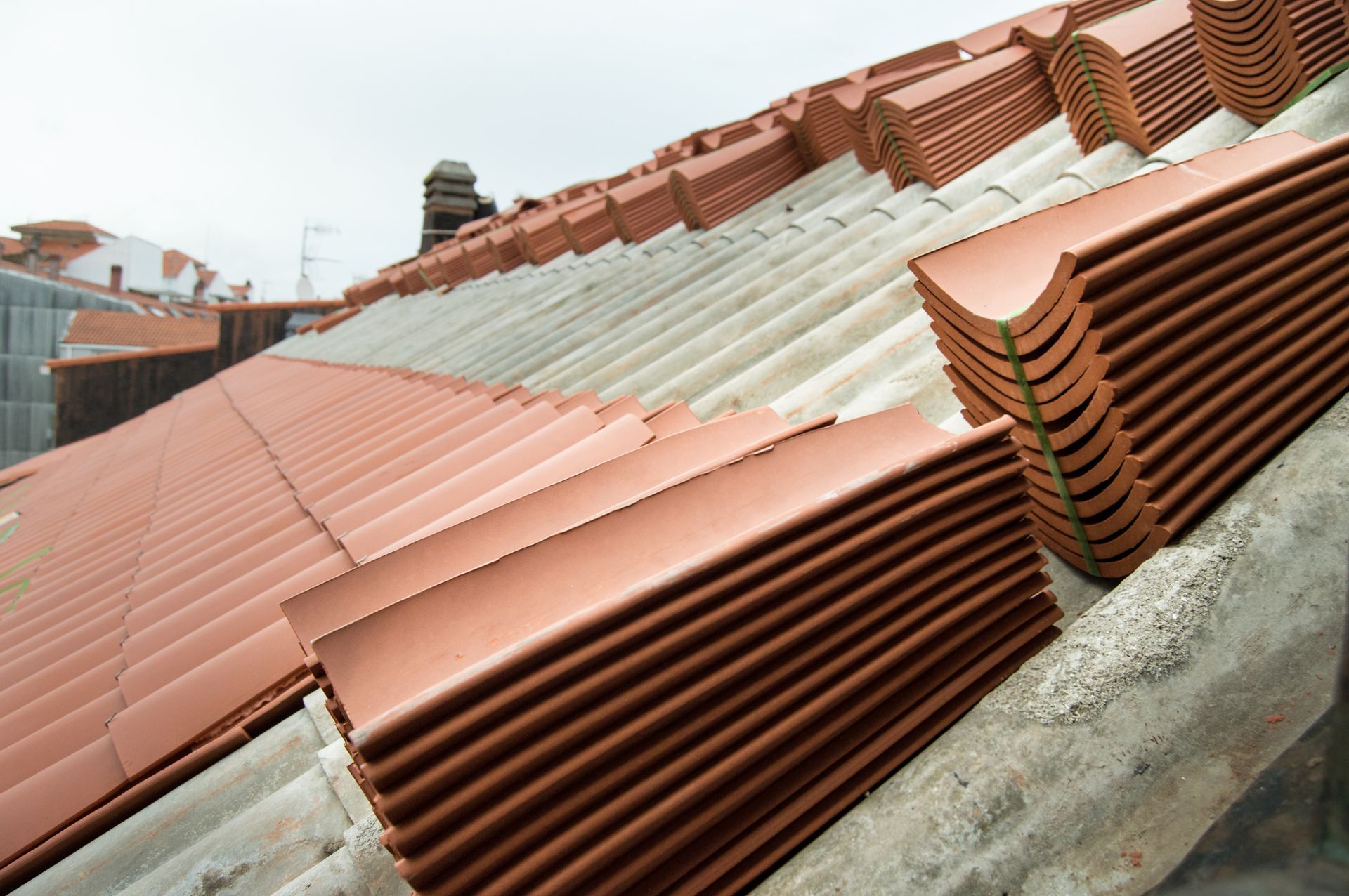 A roof with a lot of tiles on it