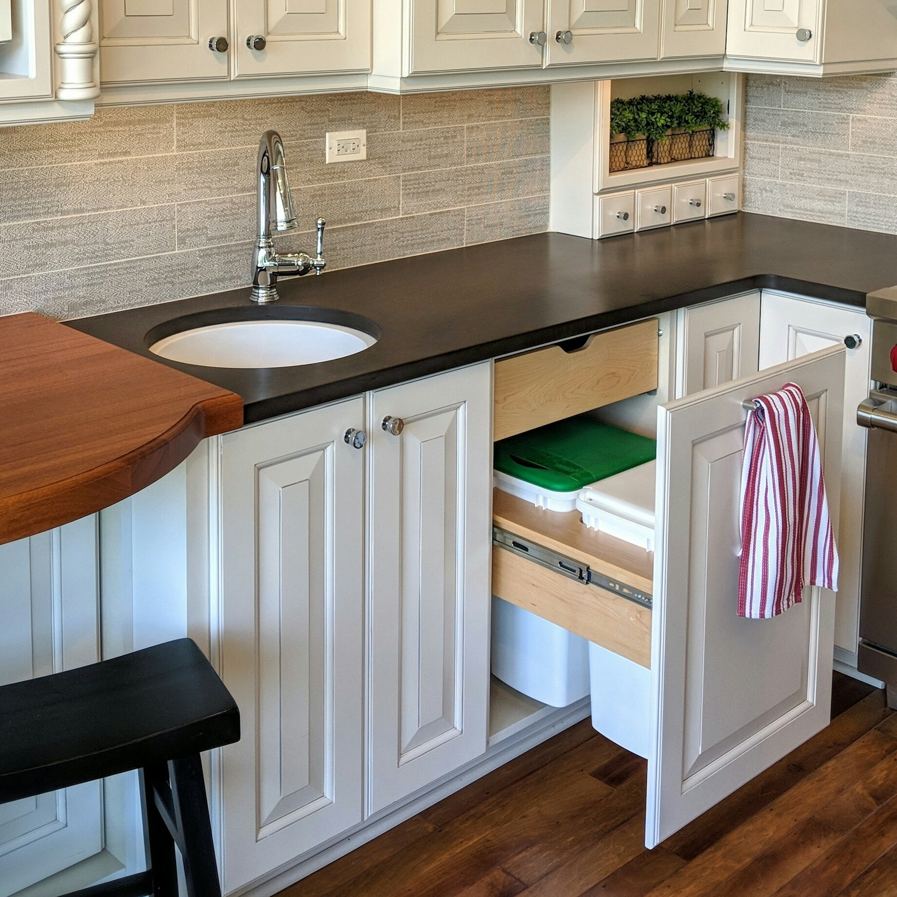 Kitchen Cabinets Las Vegas