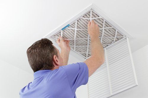 Removing Dirty Indoor Air Filter