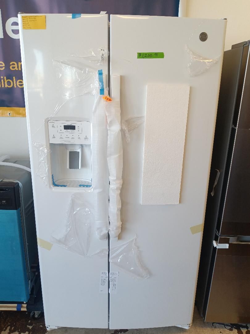 White french door refrigerator