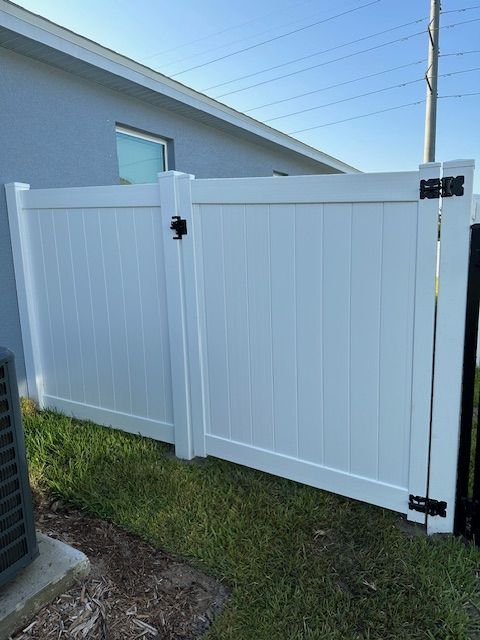 Vinyl fence styles