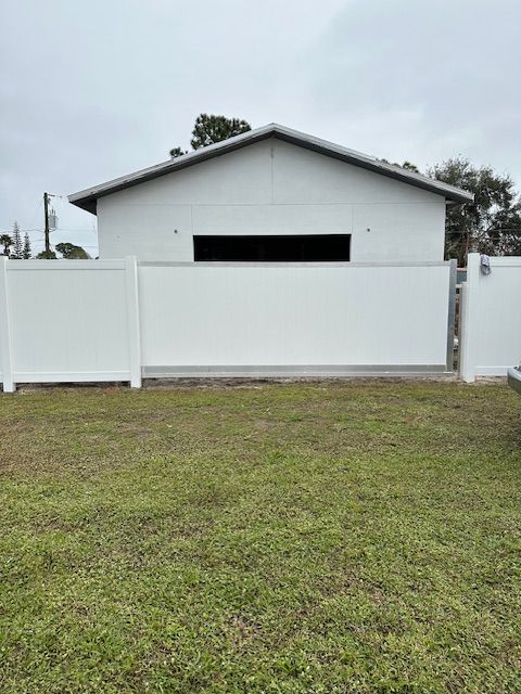 Privacy fence