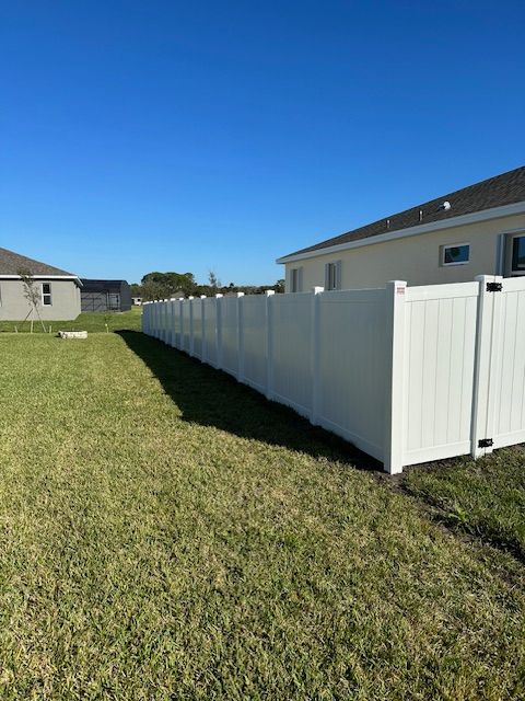 Low maintenance fence