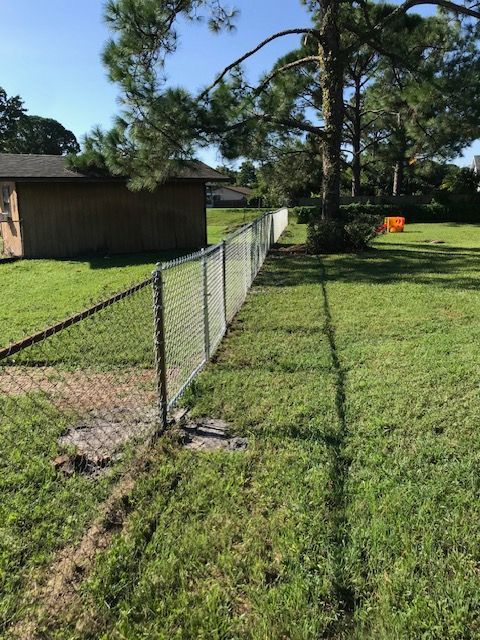 Commercial Chainlink fence