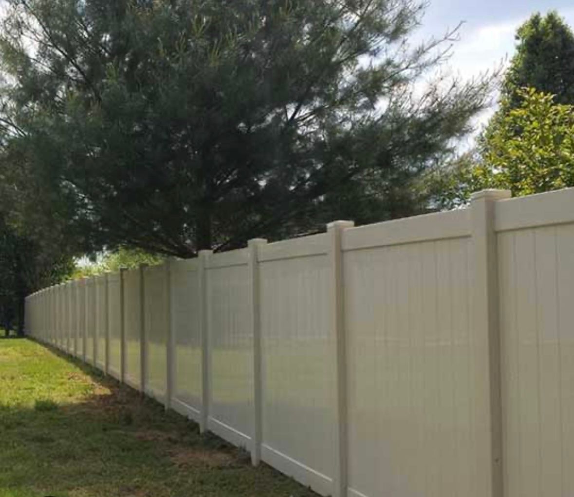 Vinyl fence maintenance