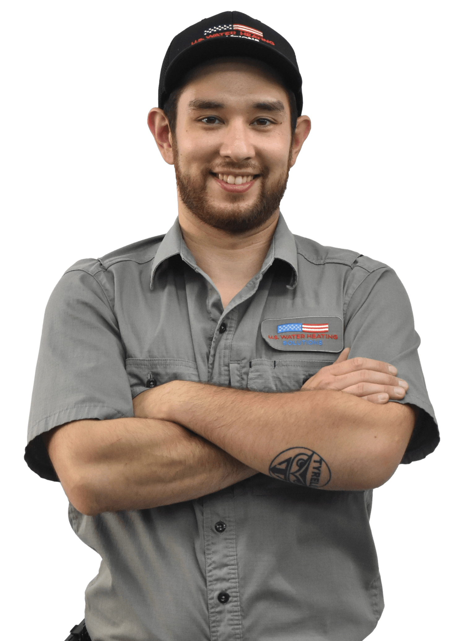 Técnico de servicio que repara calentadores de agua sonriente
