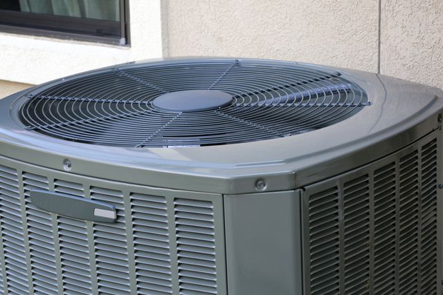 Keep Your Air Conditioner From Freezing Up With These 5 Tips