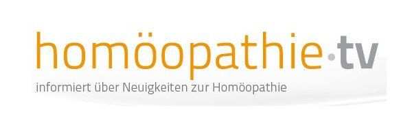 Ein Logo für Homöopathie TV wird auf weißem Hintergrund angezeigt