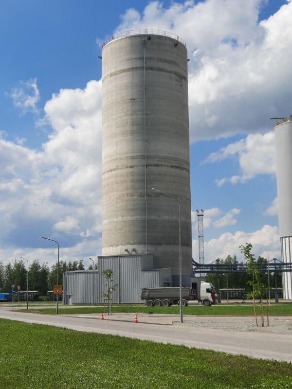 Multi-chamber silos
