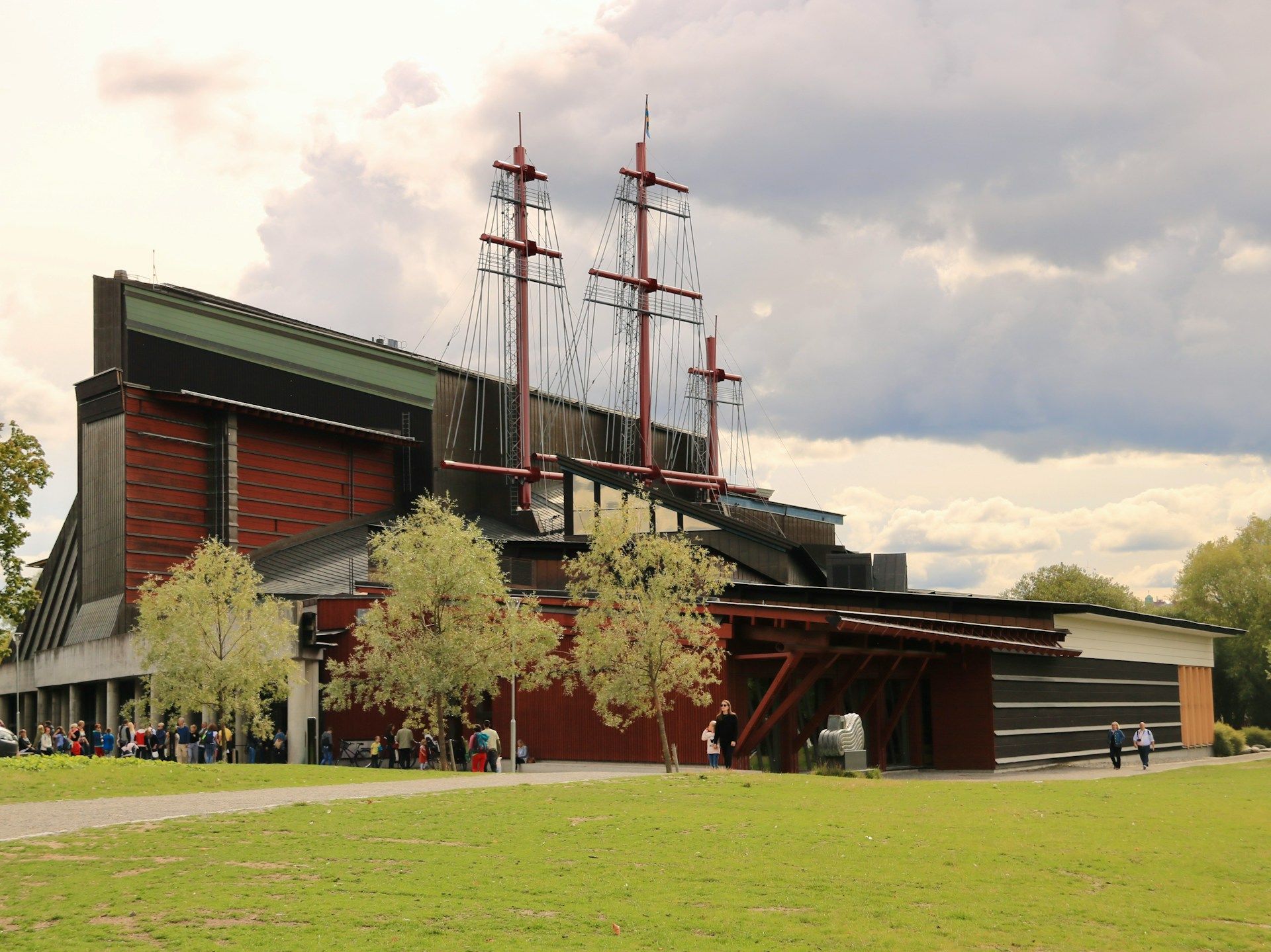 An exterior picture of the Vasa Museum in Stockholm on the island of Djurgården.