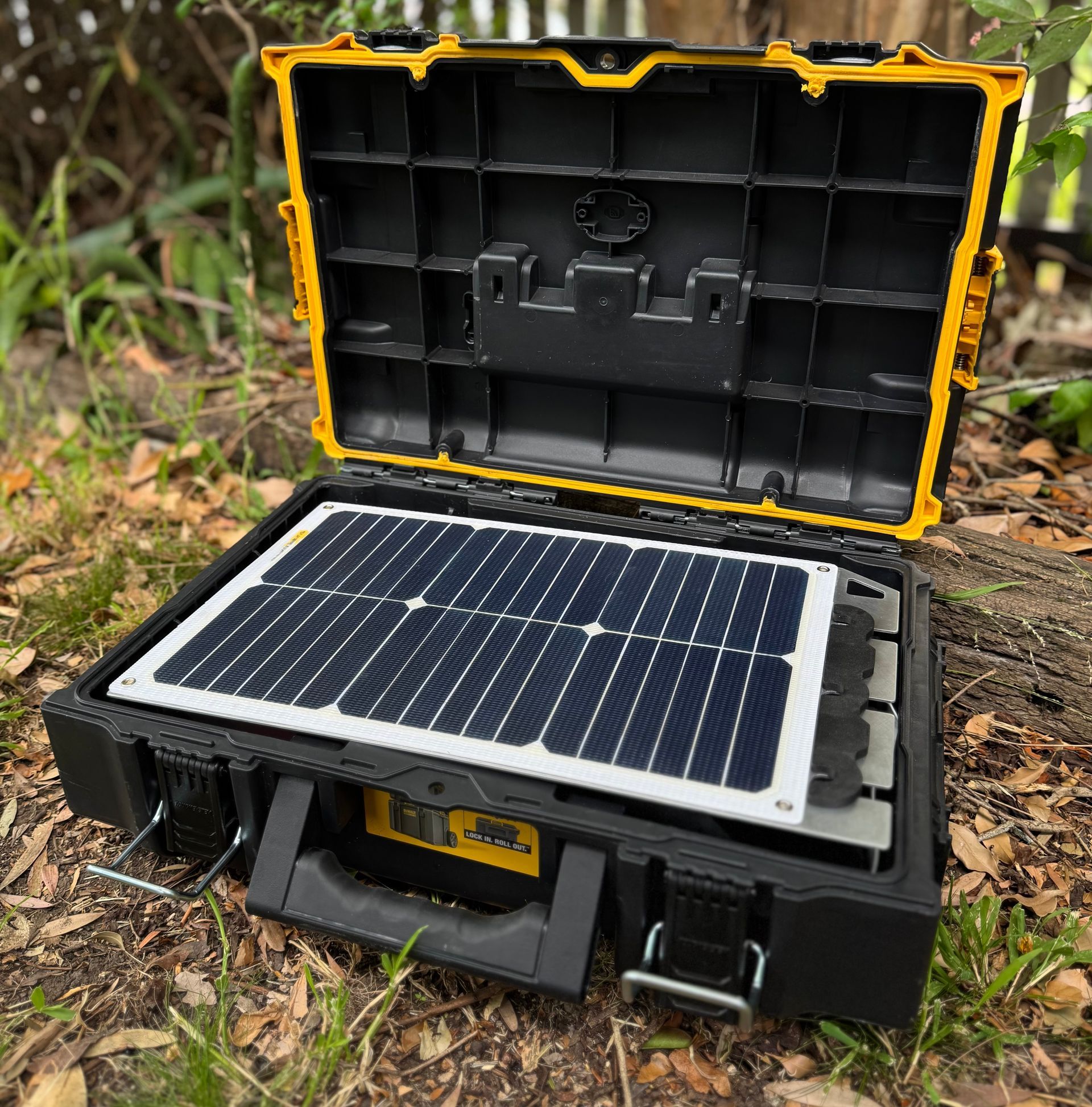 Argus transport case on ground during field ops