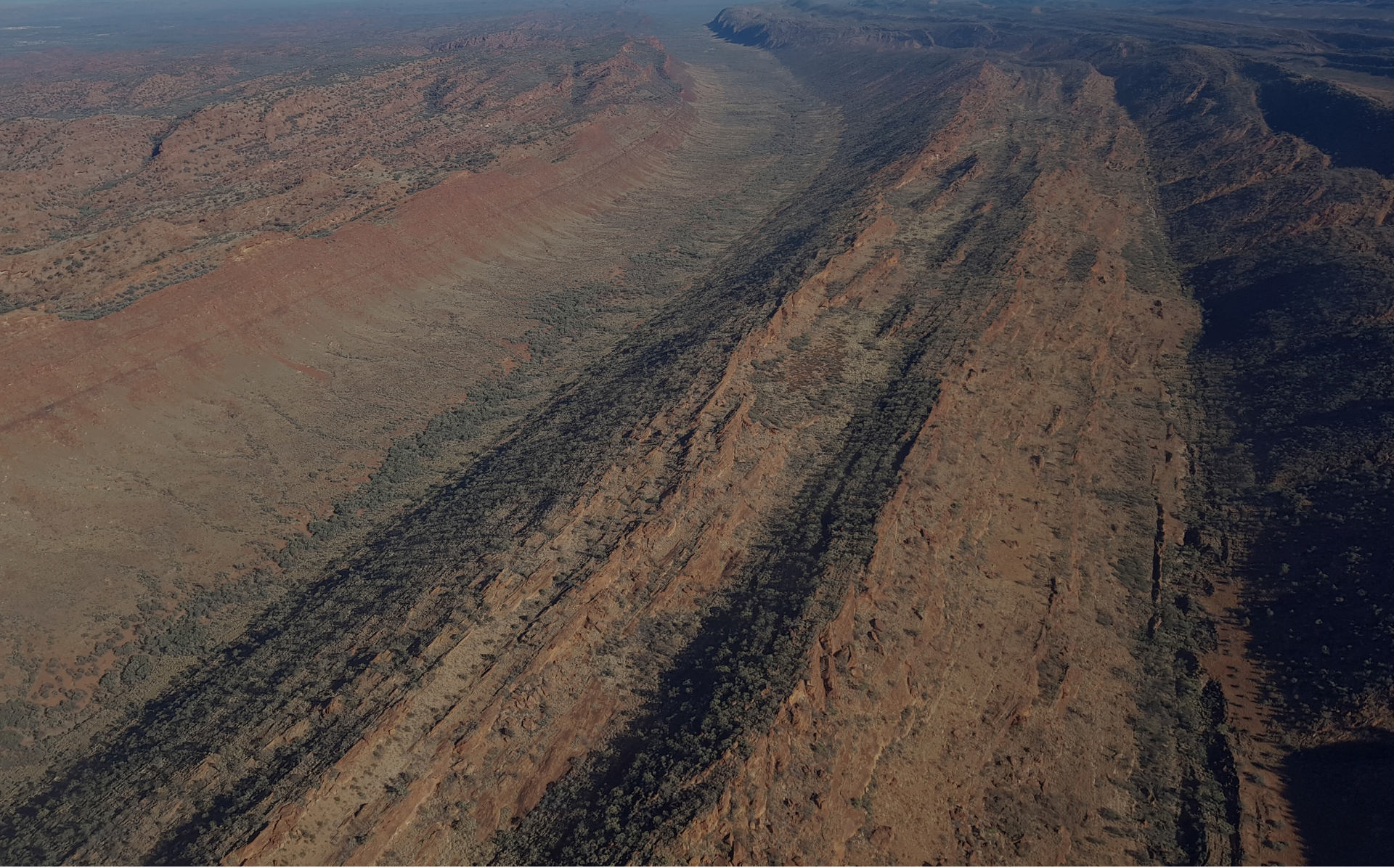 Folded regional outcrop illustrating structural architecture