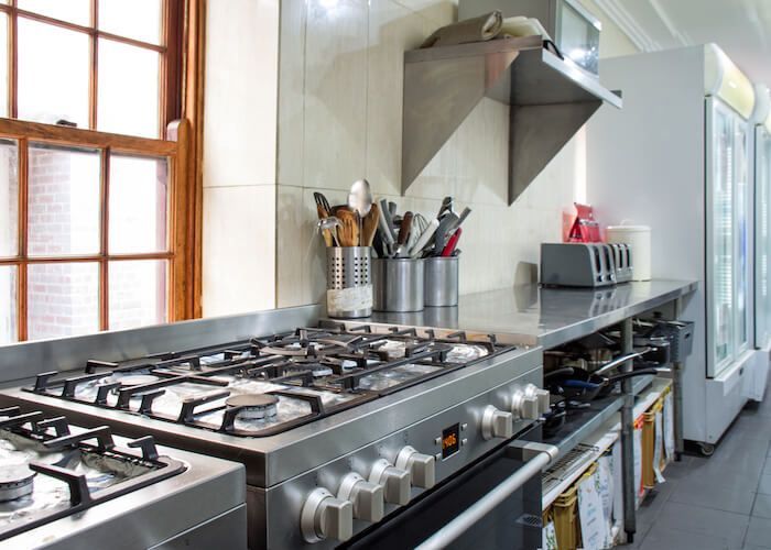 MODERN KITCHEN