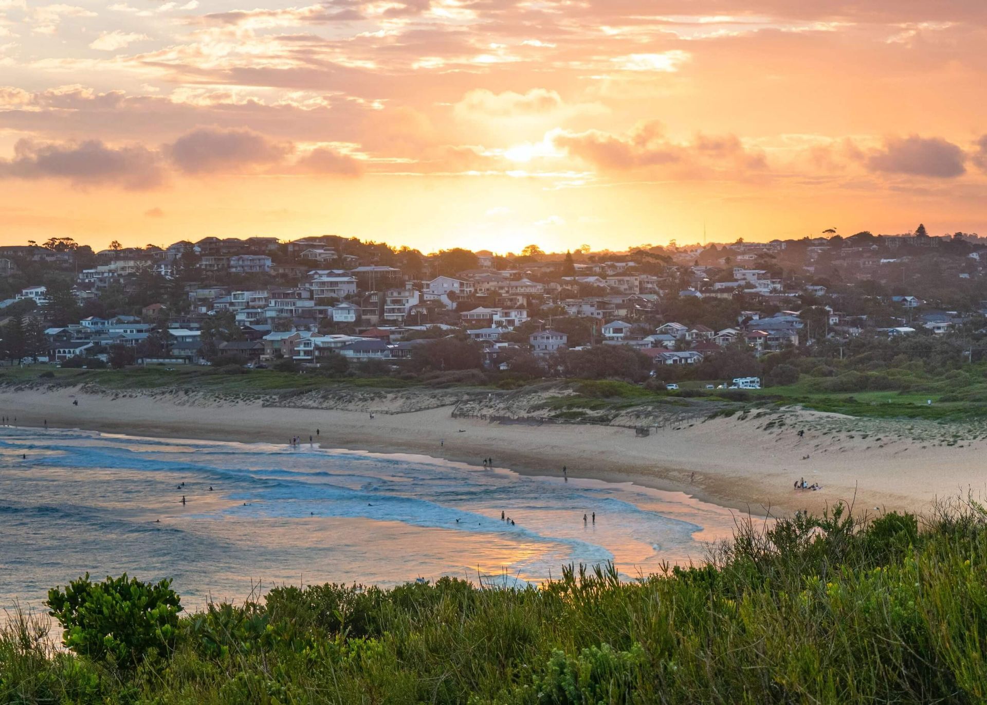 Best Quiet Beaches In Sydney – 2023 - Mad Monkey