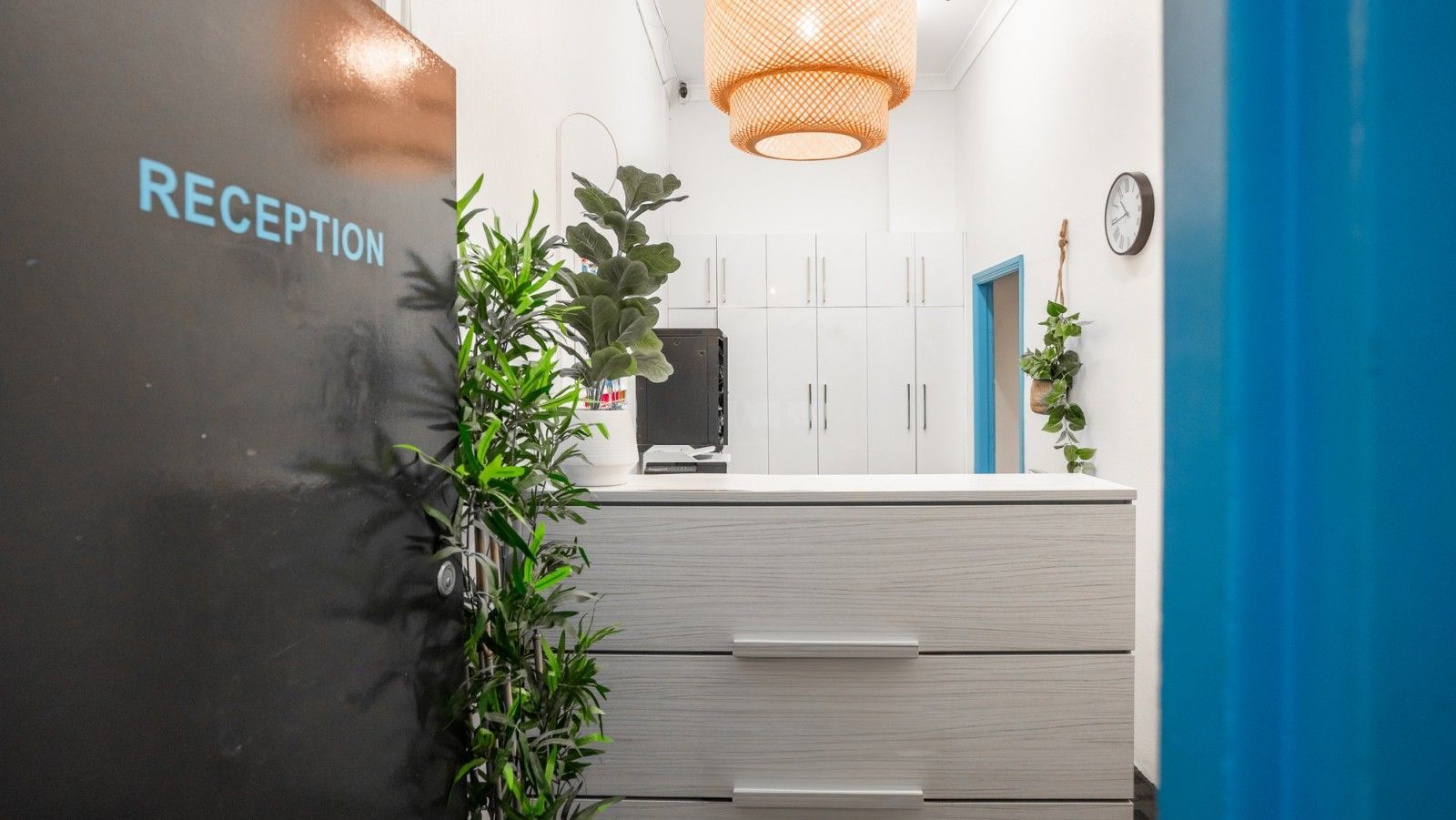 MAD MONKEY WATERFRONT CAIRNS