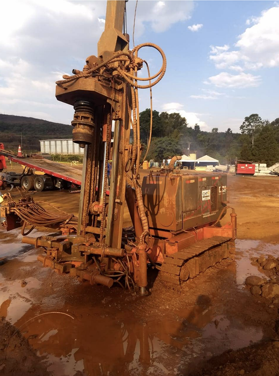 Uma máquina que tem a palavra ecl nela