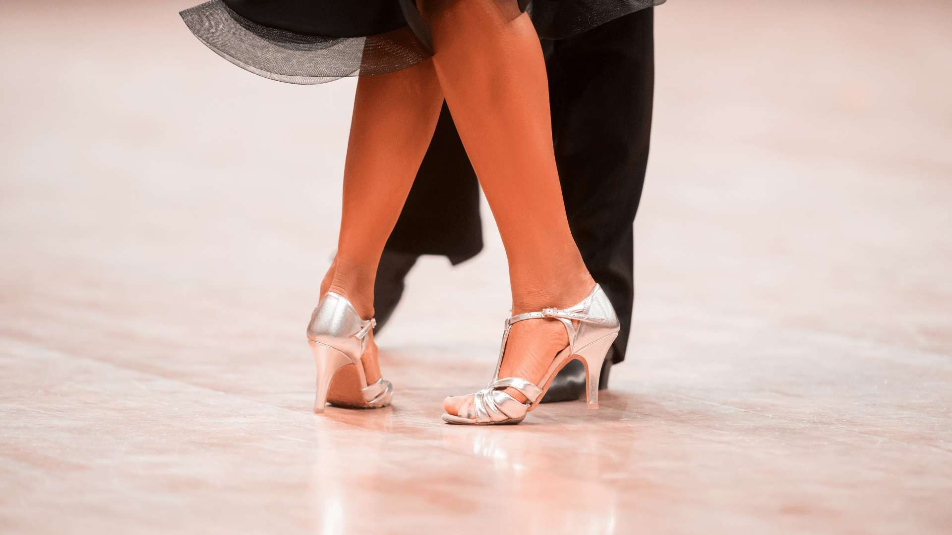Ballroom Dance Lessons | Boston, MA | 617-325-1562