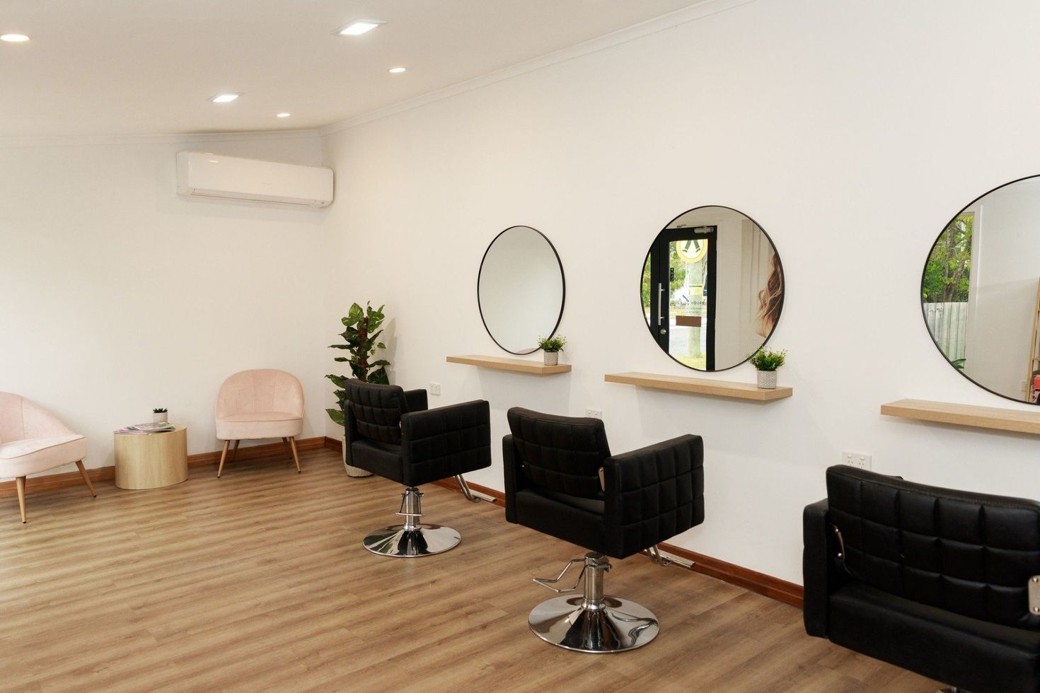 Hair Studio — Graceville, QLD — Maxi Hair Studio