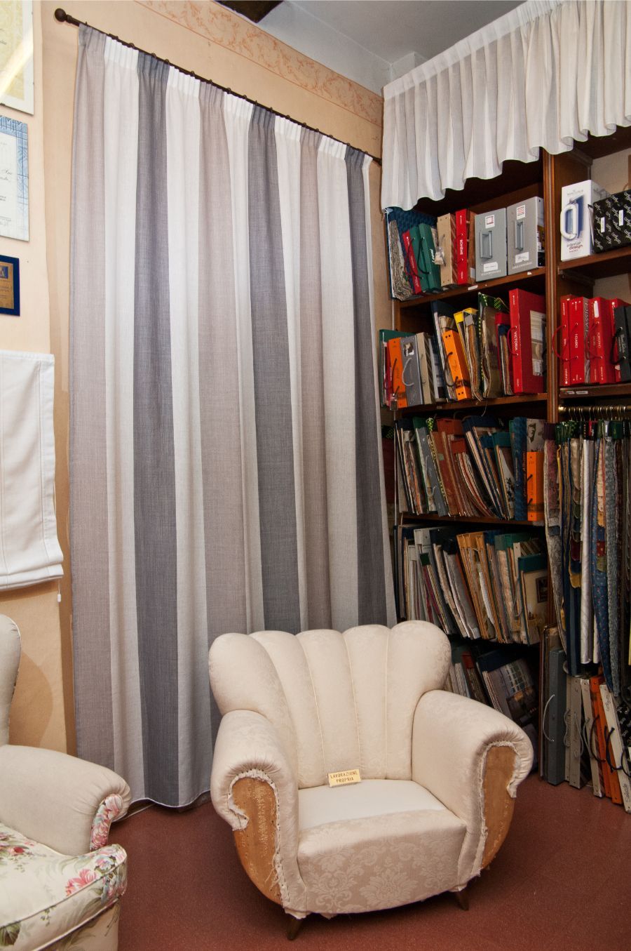 tendaggi e tappezzeria per divani