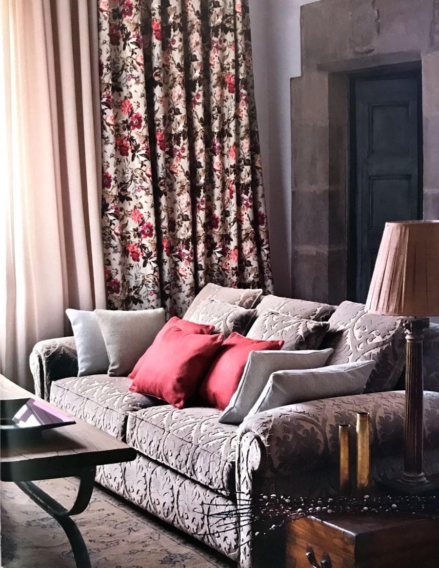 tappezzeria per tende, cuscini e divani