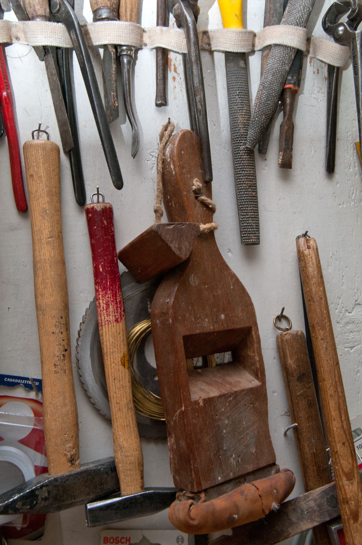 arnesi per lavorazioni di tappezzeria