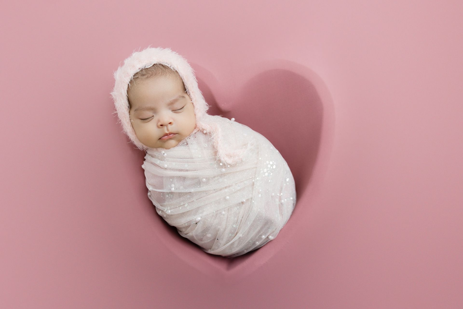 A Newborn Portrait - Friendswood, TX - 4 Peas Photography