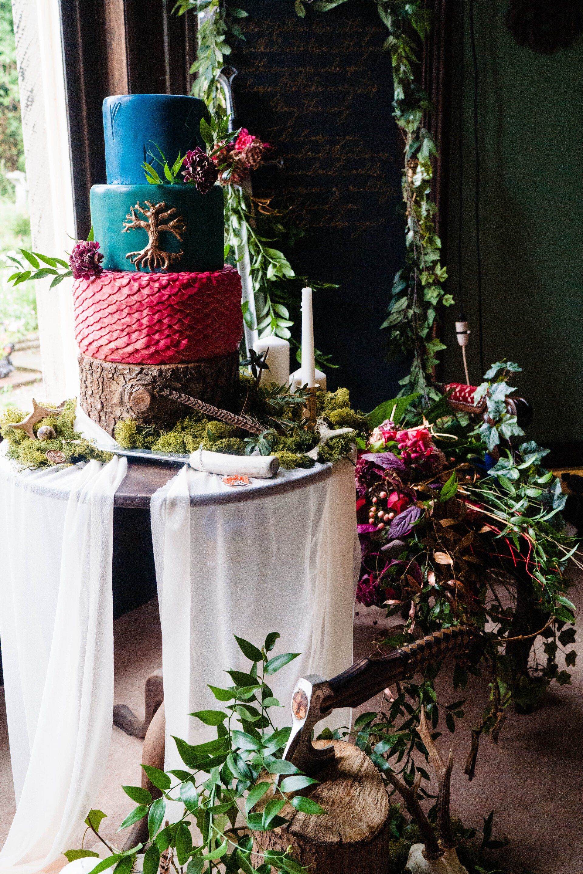 Viking wedding cake florals