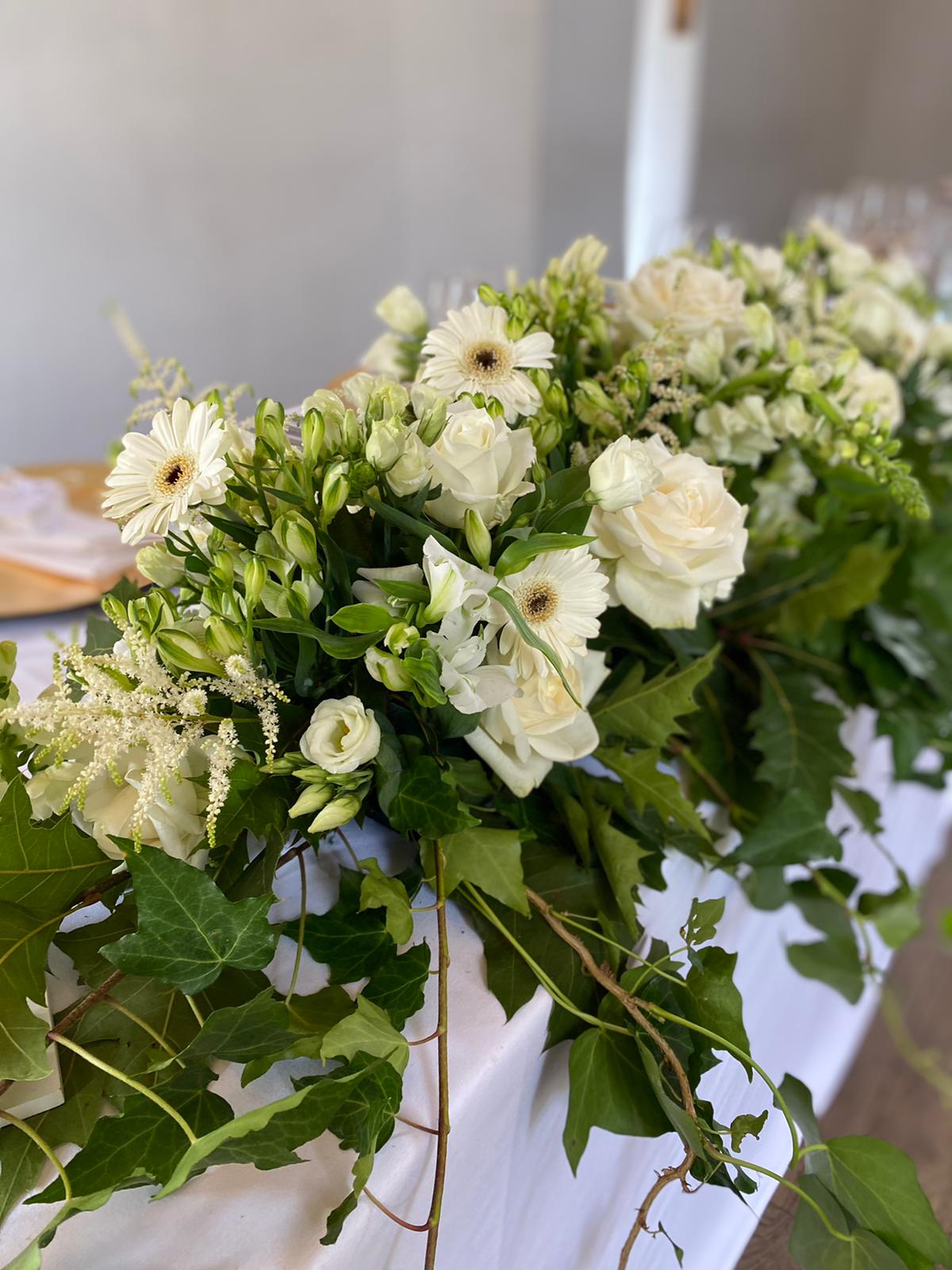 Rustic wedding flower ideas