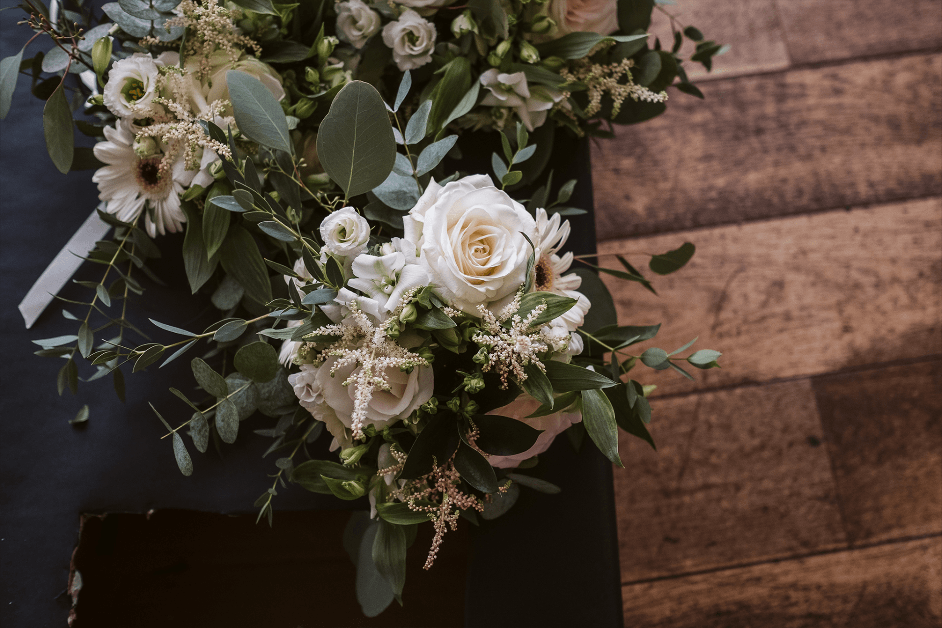 Rustic bridesmaid bouquets