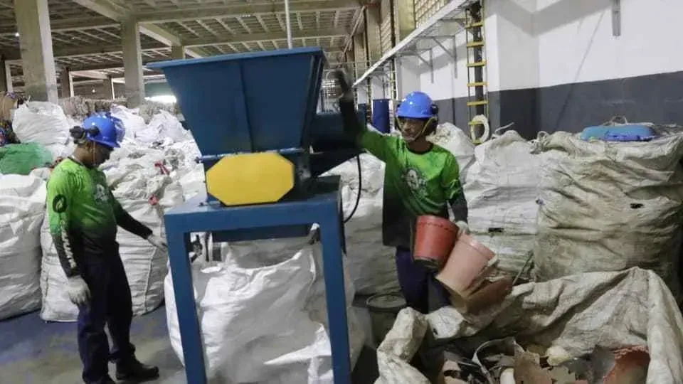Food collage: burgers, fries, onion rings, and dessert items. Bright colors and hands holding food.