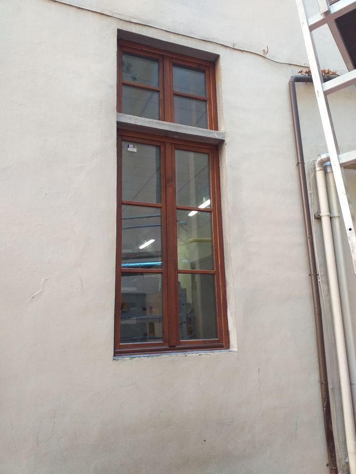 infisso in legno massello