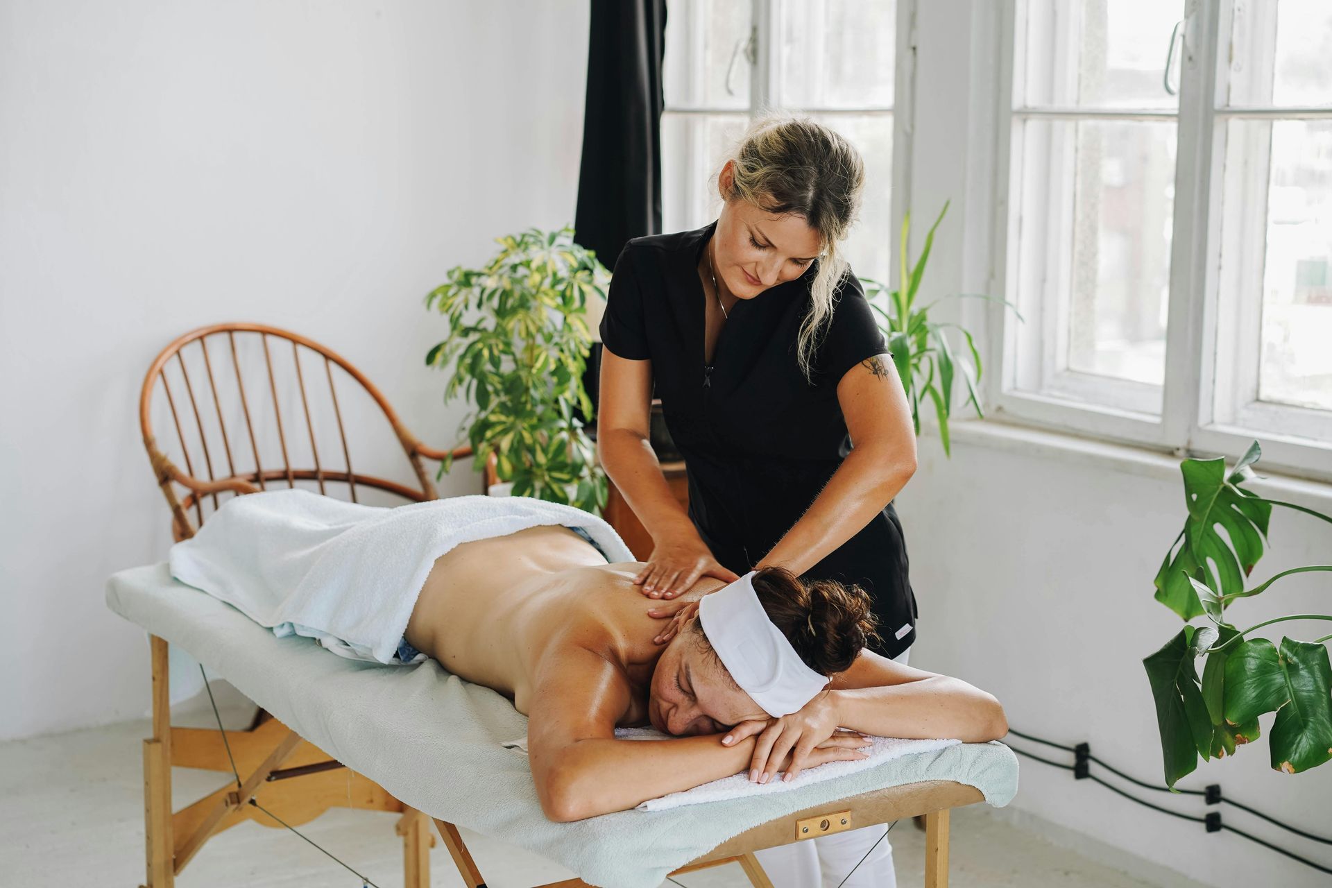 elizabeth-earle-massage-therapy