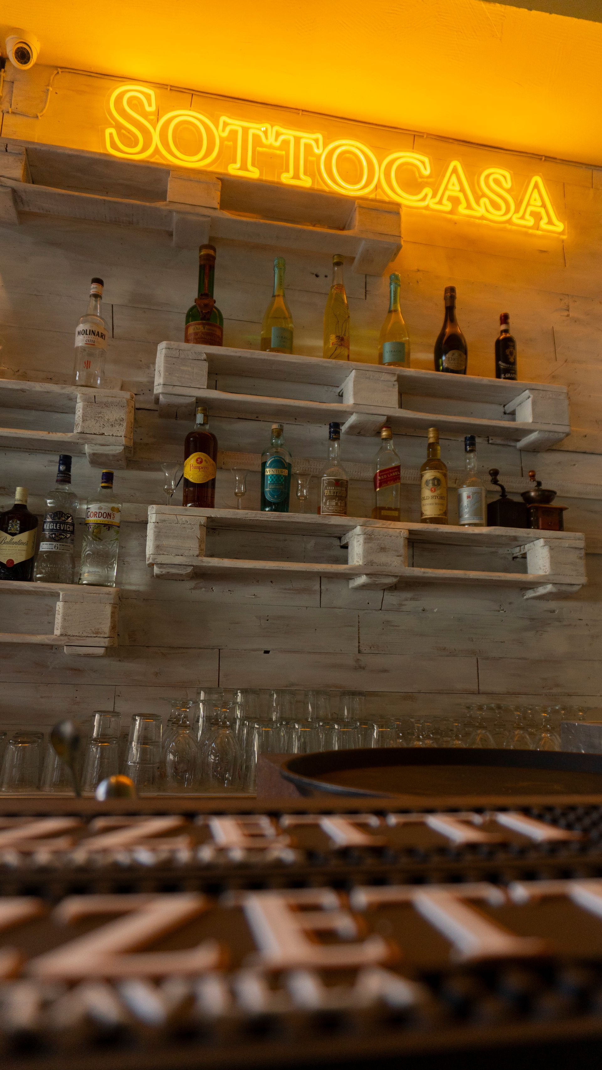 locale sottocasa mercogliano